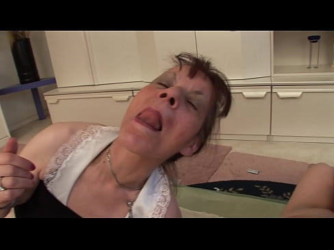 ❤️ Dve babici in en dedek imajo seks v troje Fucking video na sl.vanalize.ru ️❤