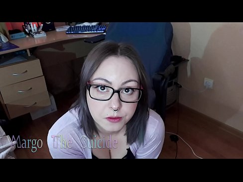 ❤️ Seksi dekle z očali globoko sesa dildo pred kamero Fucking video na sl.vanalize.ru ️❤